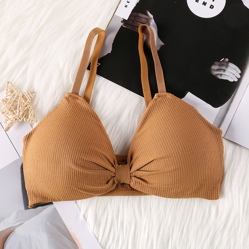 Seksowny sportowy biustonosz d – T Shirt Bra Seamless recenzja i cena